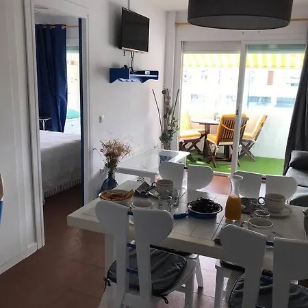 Apartment Superbe En Avec Piscine. *